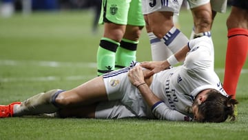 Gareth Bale en el suelo tras lesionarse