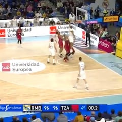 Llull y Randolph se visten de héroes: la canasta de la victoria... ¡en la última décima!