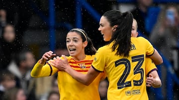 Jugadoras del Barcelona celebran un gol en la semifinal de la Women's Champions League.