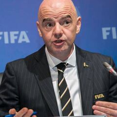 Infantino responde a Tebas: "Los partidos de cada Liga deben jugarse en su territorio"