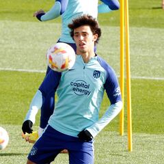 Chelsea want João Félix on loan