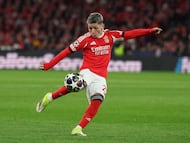 Soccer Football - UEFA Champions League - Play Off - First Leg - Benfica v Real Madrid - Estadio da Luz, Lisbon, Portugal - February 17, 2026 Benfica's Gianluca Prestianni in action REUTERS/Pedro Nunes