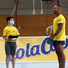 El nuevo elemento con el que Ray Zapata quiere "asombrar al mundo"