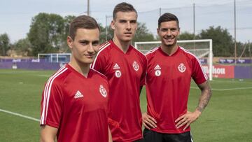23/08/19 VALLADOLID CF
JUGADORES CEDIDOS POR EL REAL MADRID
DE FRUTOS LUNIN JAVI SANCHEZ
FOTOENVIADAPORIGNACIOBAILADOR.
PUBLICADA 24/08/19 NA MA06 1COL