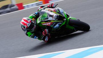 Jonathan Rea con la Kawasaki en Phillip Island.