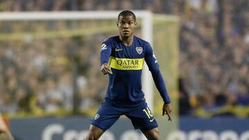 Wilmar Barrios durante el partido entre Boca Juniors y Cruzeiro en La Bombonera por la ida de los cuartos de final de la Copa Libertadores