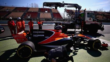 El McLaren parado en el circuito de Montmel&oacute;.