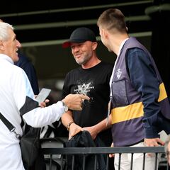 Pablo Hernández se marca un homenaje en toda regla a Schreuder