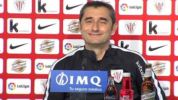 Athletic boss Ernesto Valverde smiles at "fucking legend" tag