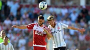 El argentino nacionalizado chileno estaba realizando una gran temporada en Rosario Central hasta que sufrió una lesión en la rodilla. Dicho problema, lo sigue teniendo en River, donde llegó a mitad de año. 131 minutos en seis partido tiene en el Millonario. 