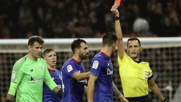 Yuri se encaró con el árbitro "de forma agresiva" al acabar el partido y fue expulsado