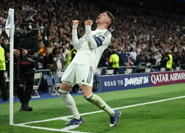 1-0. Federico Valverde celebra el primer tanto.