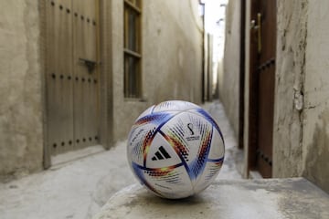 Adidas da a conocer el bal¨®n oficial del Mundial de la FIFA Qatar 2022. Es la 14? pelota consecutiva que la marca deportiva ha creado para los Mundiales FIFA. Este nuevo bal¨®n ser¨¢ el m¨¢s r¨¢pido y preciso hasta la fecha.