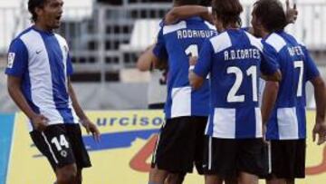 Ulloa salva al Almería, pero el Hércules deja a Juanma Lillo en la cuerda floja