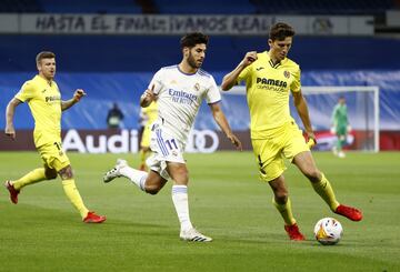 Marco Asensio y Pau Torres.