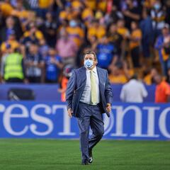Miguel Herrera con saldo negativo cuando enfrenta al América