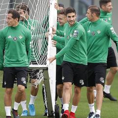 Un Betis ante su crisis y el Cádiz, contra su historia en Heliópolis