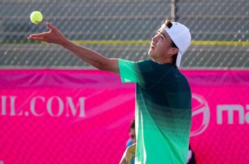 Taro Daniel en acción durante el Abierto de Los Cabos.
