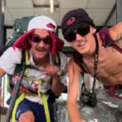 Deciden irse de España a París en patinete, lo graban todo y la crónica épica es digna de película Marvel