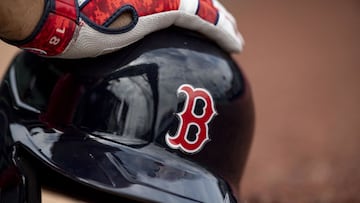 Los Boston Red Sox cortaron a Brett Netzer, jugador de ligas menores, luego de una serie de publicaciones homof&oacute;bicas, racistas y antisemitas en Twitter.