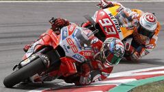 GRAF1913. MONTMEL&Oacute; (BARCELONA), 17/06/2018.- El piloto espa&ntilde;ol Jorge Lorenzo (99), lidera las primeras vueltas de la carrera de Moto GP, perseguido por el piloto espa&ntilde;ol Marc Marquez (93), del equipo Honda Repsol durante el Gran Premi