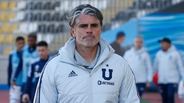 Futbol, Union Espanola vs Universidad de Chile.
Fecha 21, campeonato Nacional 2022.
El entrenador de Universidad de Chile, Diego Lopez, durante el partido de primera division contra Union Espanola disputado en el estadio Francisco Sanchez Rumoroso en Coquimbo, Chile.
07/08/2022
Sebastian Cisternas/Photosport
Football, Union Espanola vs Universidad de Chile.
21st turn, 2022 National Championship.
Universidad de Chile manager, Diego Lopez, during the first division match against Union Espanola held at the Francisco Sanchez Rumoroso in Coquimbo, Chile.
07/08/2022
Sebastian Cisternas/Photosport