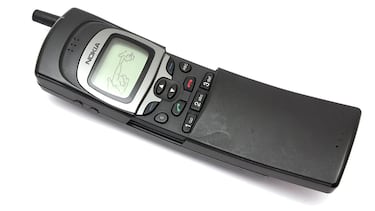 The 10 old cell phones we have gathering dust at home that collectors are paying a fortune for