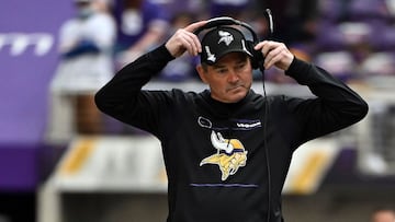 Zimmer ha sido el head coach los Vikings durante las &uacute;ltimas ocho temporadas y posee un r&eacute;cord de 72-56-1 en temporada regular y de 2-3 en postemporada.