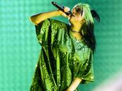 Billie Eilish muestra su cuerpo como protesta al body shaming