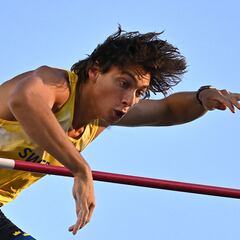 Duplantis amenaza al cielo