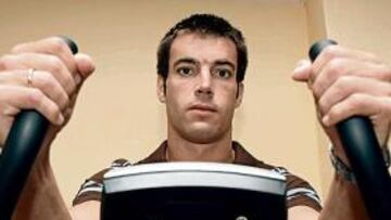 <b>RECUERDOS. </b>Jorge Azkoitia se enfrentará a su último equipo antes de recalar en el Alicante.