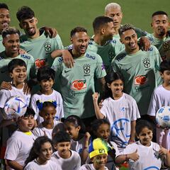 Alarma aérea en el estreno mundialista de Brasil