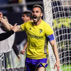 Servando se acostumbra a salvar al Cádiz