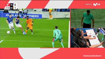 La imagen del VAR del penalti por pisotón de Aramburu a Vinicius.