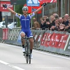 Victoria al sprint de Matteo Trentin en la Primus Classic