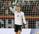 Un doblete de Kroos le da la clasificación a Alemania