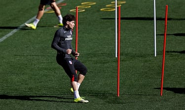 Julián Álvarez durante el entrenamiento.