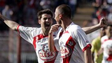 <b>TOMA AIRE.</b> El triunfo contra Las Palmas permite al Rayo alejarse de la zona de descenso.