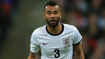 Ashley Cole, víctima de un robo “despiadado” delante de sus hijos: “Vamos a cortarle los dedos”