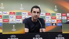 Neville stares into jaws of the lion:"We have to fight like locos"