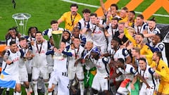 El Tottenham celebra su Europa League en San Mamés