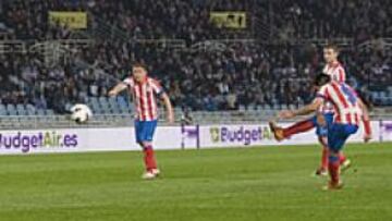 <b>DECISIVO. </b>El Tigre le dio luz a uno de los partidos menos brillantes del Atlético en esta campaña marcando en su primer lanzamiento de falta en Liga. Algo inesperado para el público general, pero que no ha sorprendido en absoluto a sus compañeros y gente más próxima.