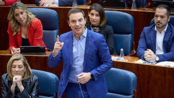 El portavoz del PSOE en la Asamblea, Juan Lobato, interviene durante un pleno en la Asamblea de Madrid, a 14 de noviembre de 2024, en Madrid (España). El silencio de la mujer del presidente del Gobierno, Begoña Gómez, en la comisión que investiga si hubo trato de favor de la Universidad Complutense de Madrid (UCM) con ella marca el Pleno de la Asamblea de Madrid de hoy, que además aprueba el incentivo fiscal para inversores extranjeros, conocido como 'Ley Mbappé', y deducciones para aquellos que se trasladen a pequeños pueblos.
14 NOVIEMBRE 2024;PLENO;ASAMBLEA;DEBATE;POLÍTICA;BEGOÑA GÓMEZ;UCM;MBAPPÉ;LEY
Jesús Hellín / Europa Press
14/11/2024