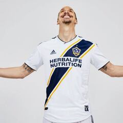 Wondolowski ironiza con la llegada de Zlatan a la MLS