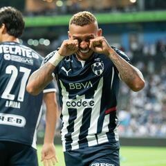 Rayados vence a Pumas con doblete de Duván Vergara