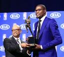 Kevin Durant gana su primer MVP por una amplia mayoría