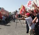 Centenares de hinchas reciben al Benfica en el estadio de Da Luz