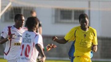 <b>APUESTA. </b>Moke tuvo ayer bastantes minutos en el amistoso y puede terminar siendo un jugador importante en el Cádiz de Jose.