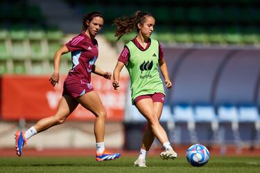 Unidos por el balón... y el sueño olímpico de París 2024