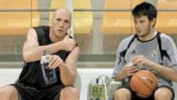 <b>LISTOS. </b>Burke, que se ve ganador, y Fotsis, en el ensayo de ayer.